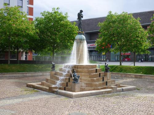 Nasreddinbrunnen im Mai 2014