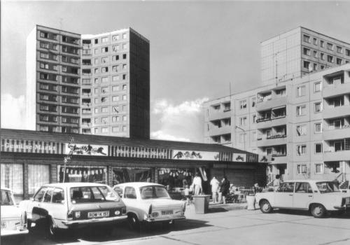 Ansichtskarte: Gemüseladen, Y-Haus