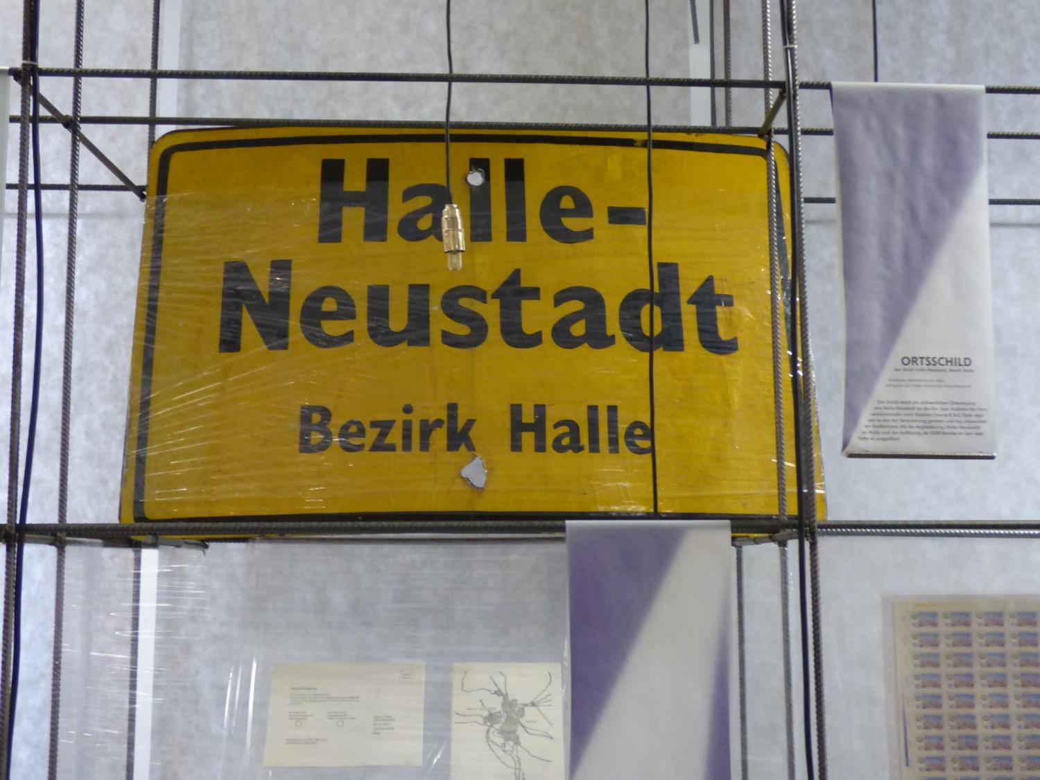 Ortsschild Halle-Neustadt